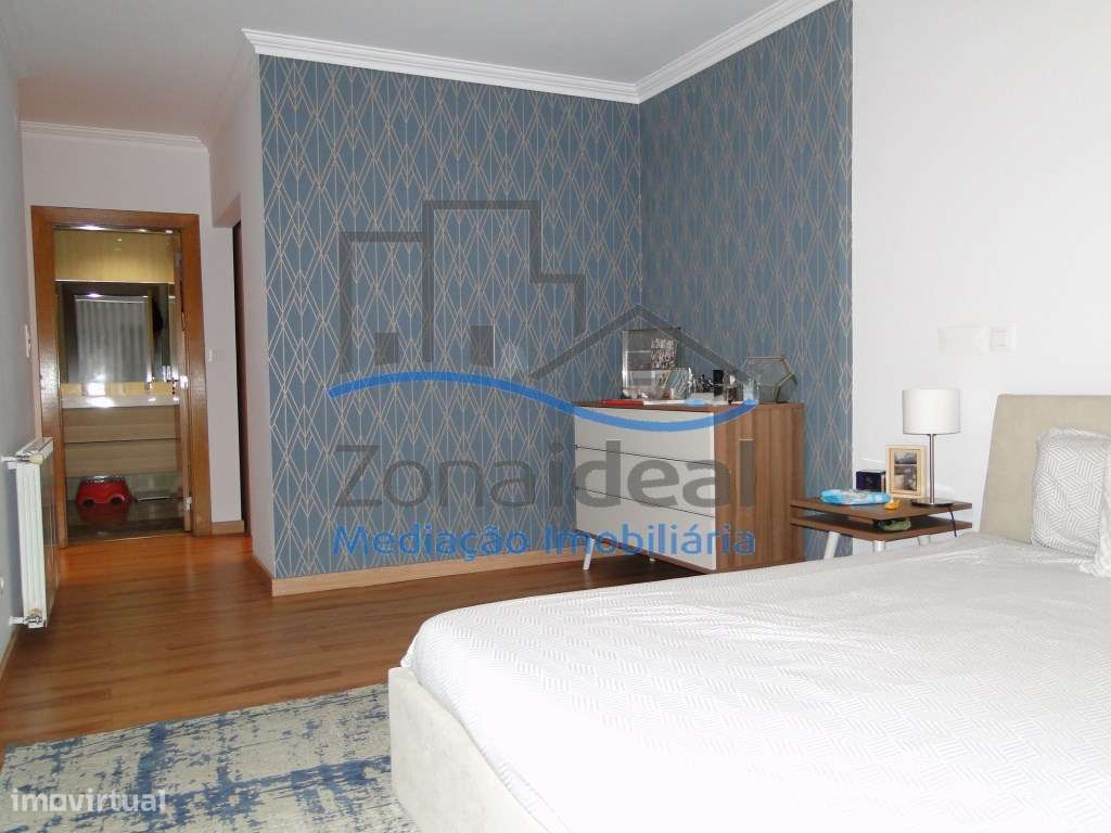 Apartamento T3 com terraço, 2 parqueamentos - Condomínio Top Reside...-14