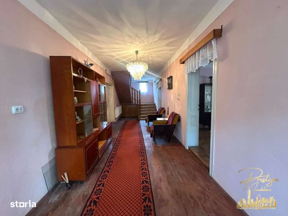 Casa cu anexe si teren de 959 mp de vanzare in Tinca - Bihor - Imagine principală: 5/19