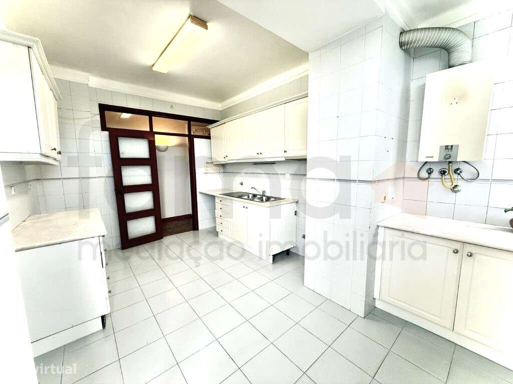 APARTAMENTO T4 EM OEIRAS-27