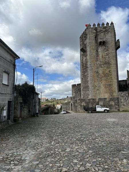 Vivenda T4 para recuperar bom preço - Grande imagem: 5/12