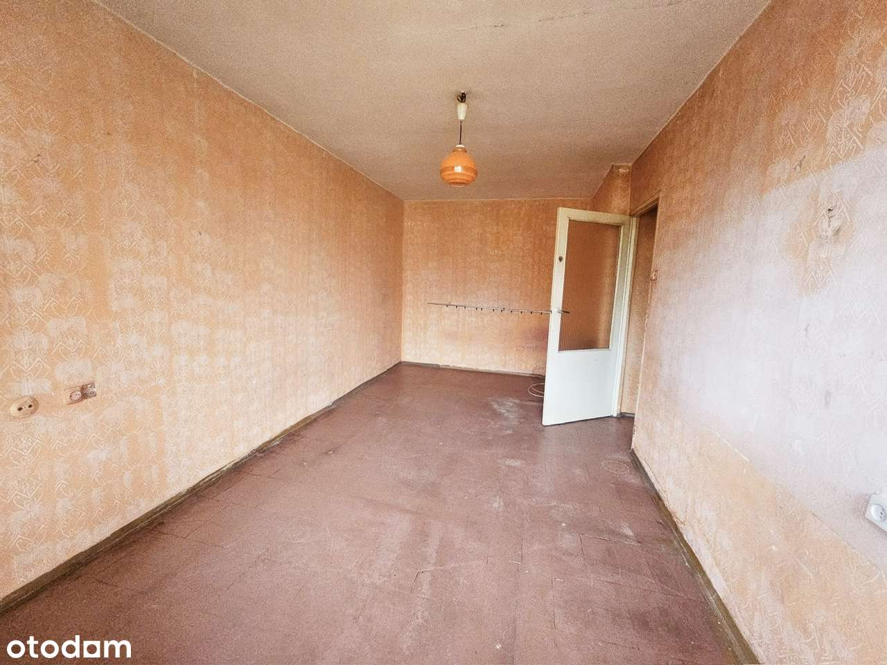 Zaciszne Śródmieście. Kawalerka z osobą kuchnią. Media miejskie.-3