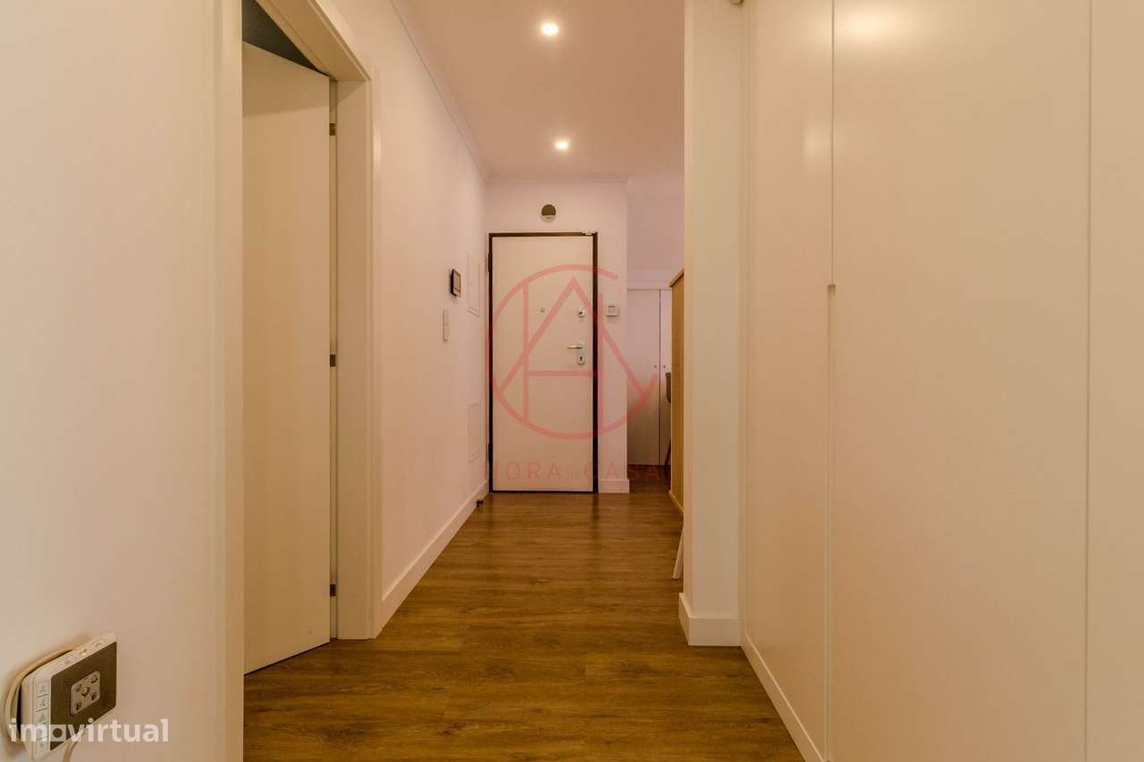 R/C de Moradia bi-familiar com quintal e garagem individual-21