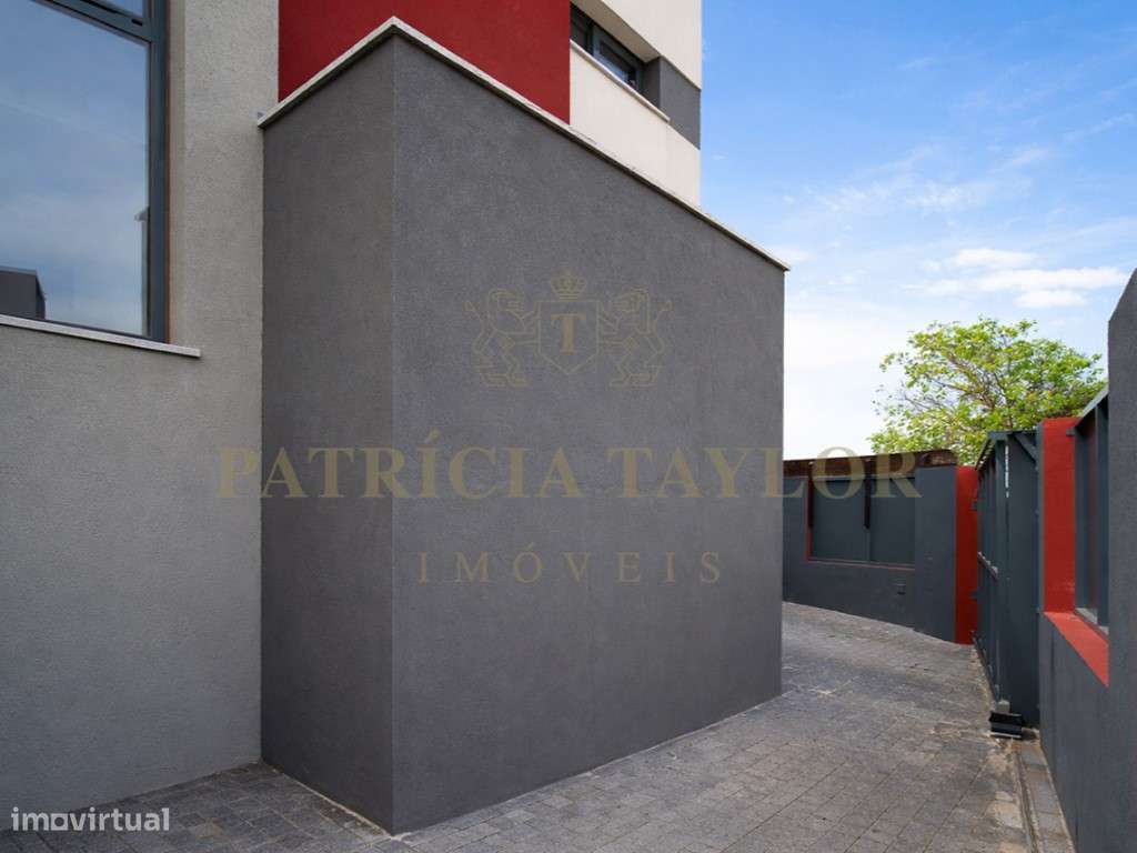 Moradia T3 a venda em Tires-54