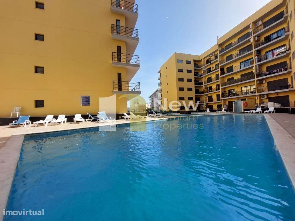 Apartamento T2 com Piscina em Armação de Pêra.-16