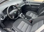 Skoda Octavia 2.0TDI Ambiente DSG - 5