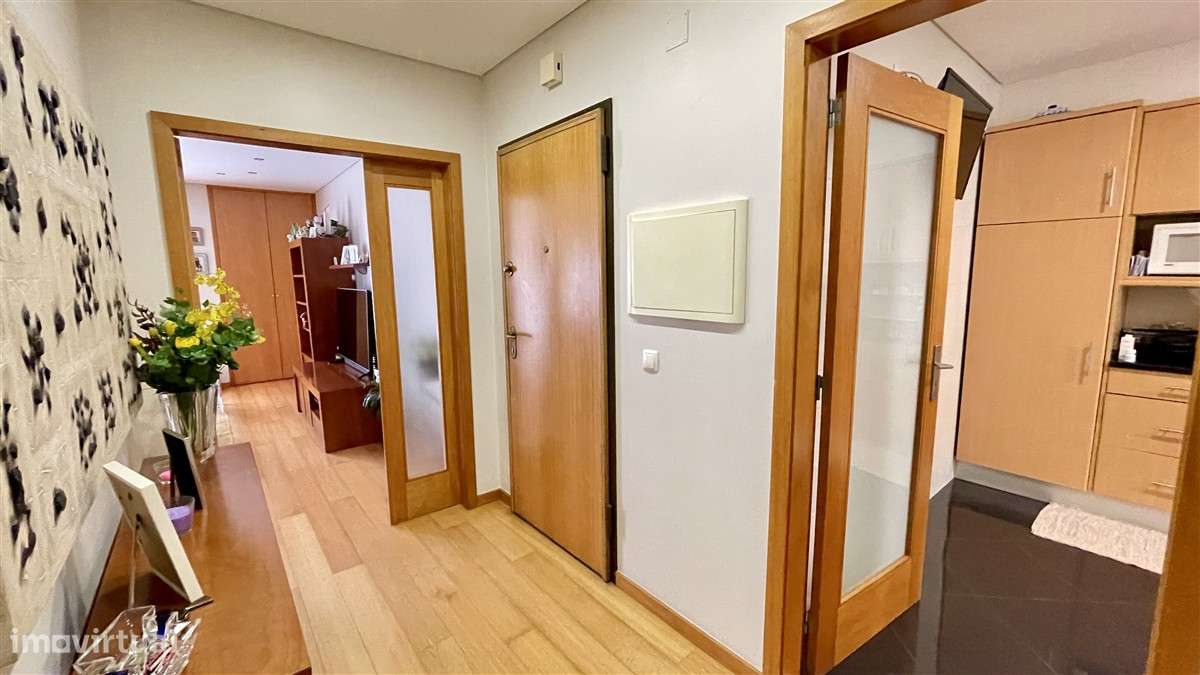 Andar de Moradia T2-Aver-o-Mar-Terraço-garagem fechada-9