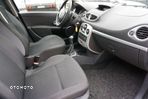 Renault Clio 1.2 16V Grandtour Rip Curl - 16