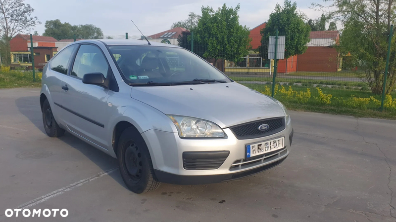Ford Focus 1.4 Trend - 2