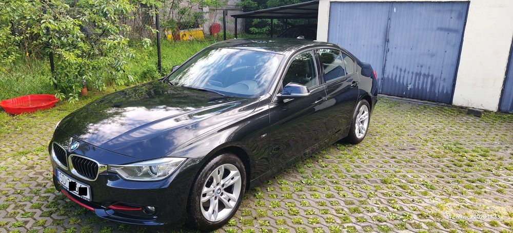 BMW 3 Series F30/F31 320d Efficient Dynamics Sport Line 2012