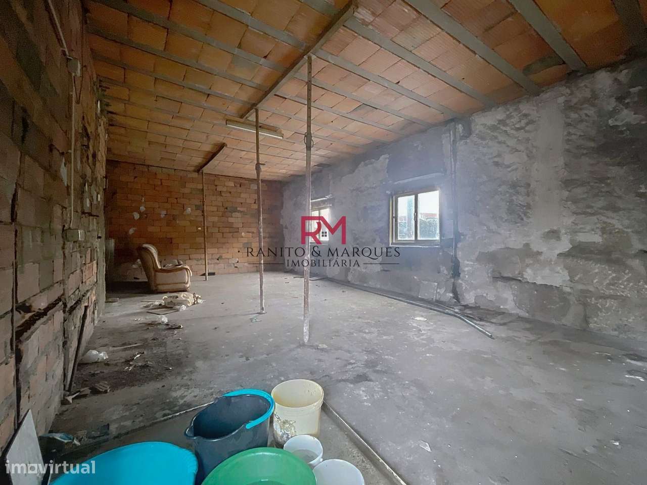 MORADIA T5 COM ESPAÇO COMERCIAL | CAMPO, VALONGO-15