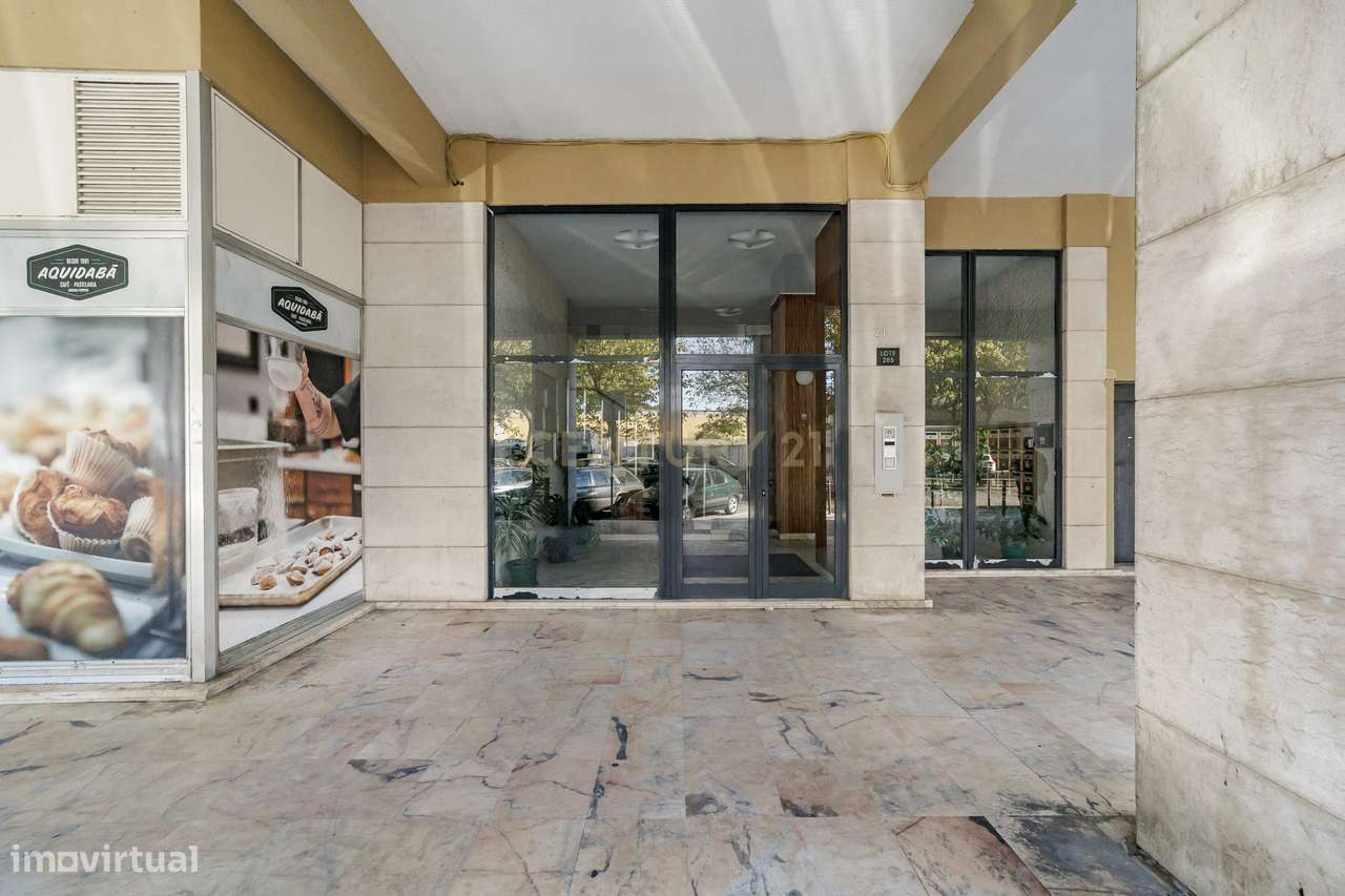 Apartamento, 93 m², Benfica-31