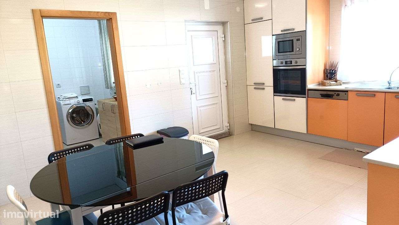 Moradia térrea isolada T4+1 | Piscina | Logradouro-13