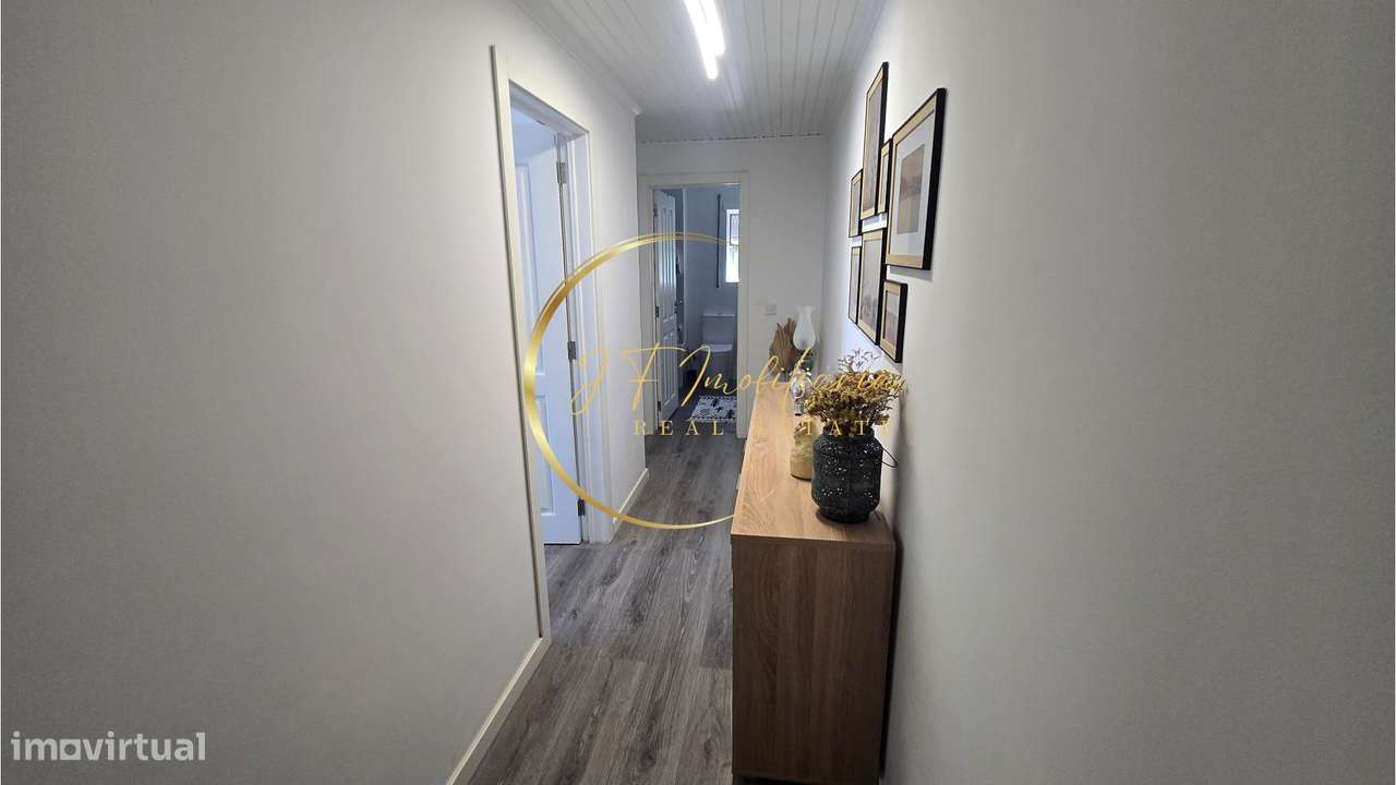Apartamento T2 em Azurva com garagem-17