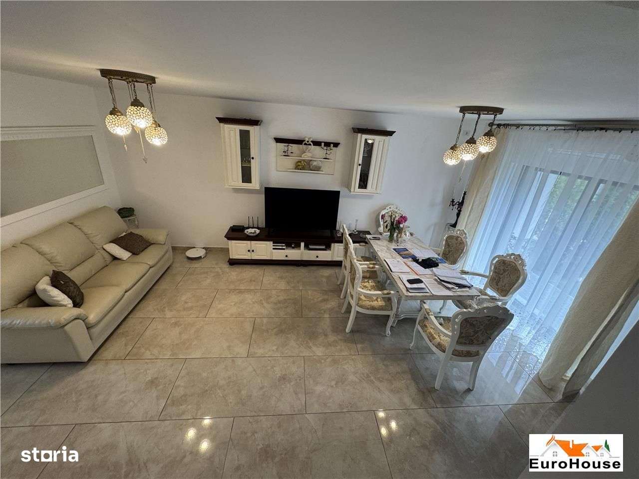 Casa superba de vanzare in Alba Iulia - Imagine principală: 5/19