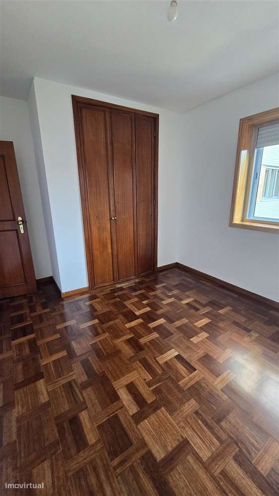 APARTAMENTO T3 NO CENTRO DA PÓVOA DE VARZIM-5