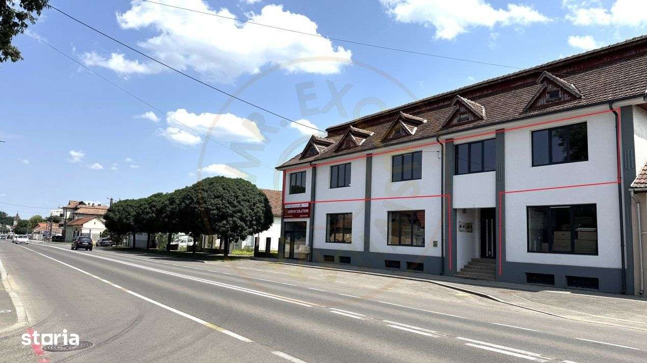 Inchiriere Spatiu Comercial 200 mp, B-dul 25 Oct-Carei-fara comision l - Imagine principală: 2/13