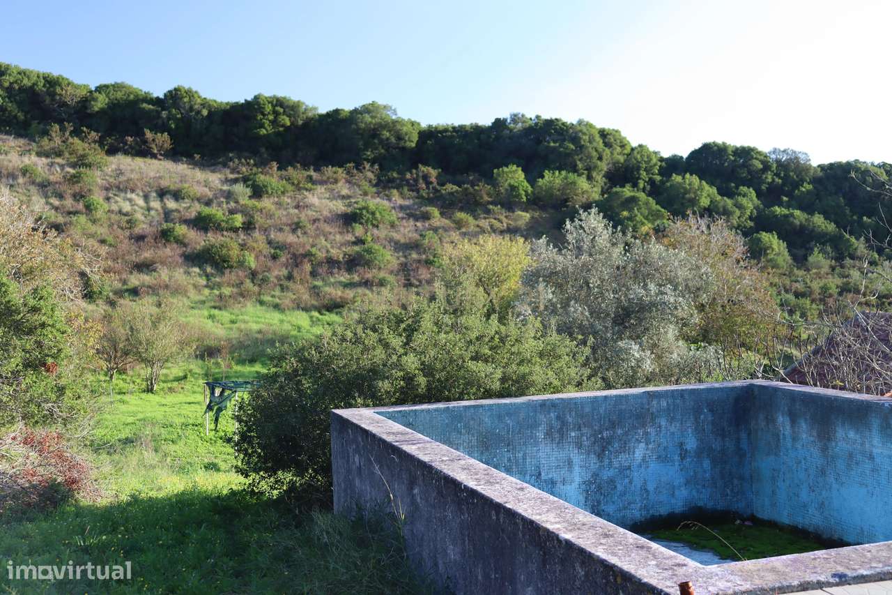 Terreno urbano com casa em ruína na Bemposta, Bucelas-10