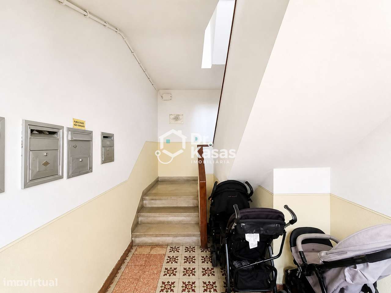 Apartamento T1 com varanda na Baixa da Banheira-14