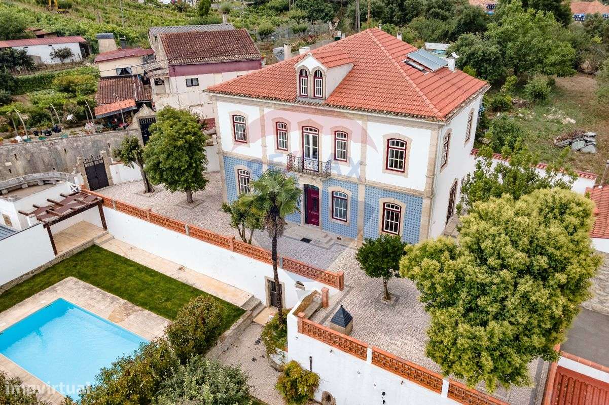 Moradia T5 para venda - Grande imagem: 2/27