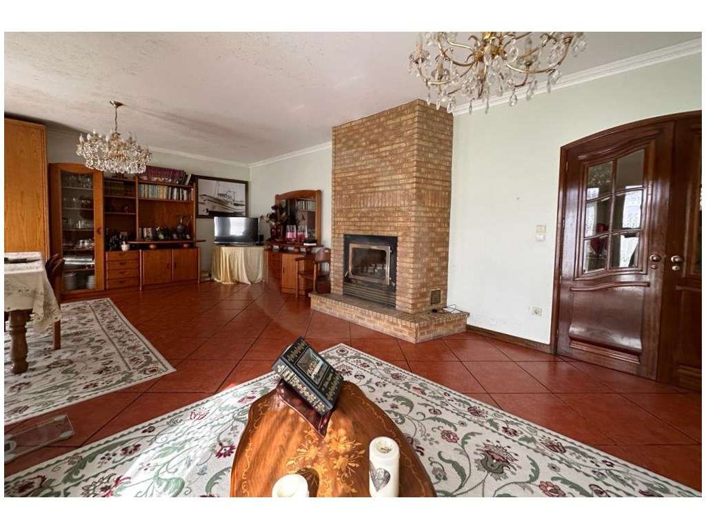 Moradia T5 no centro da cidade em Póvoa de Varzim - Grande imagem: 5/48