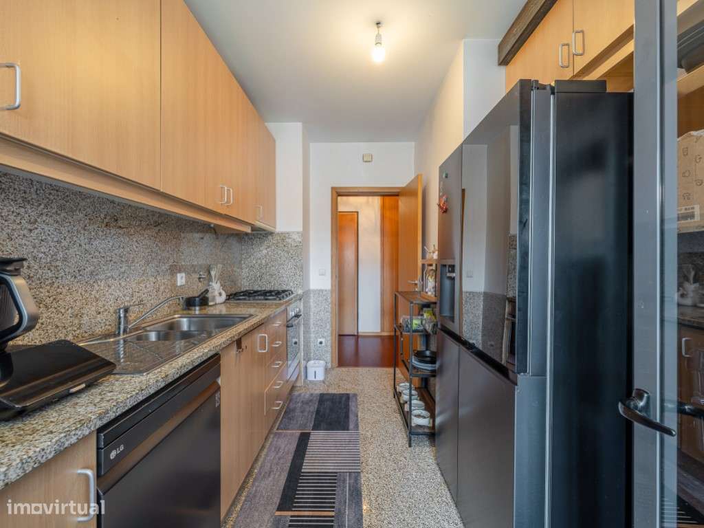 APT T2+1 | QUINTA DA SEARA | ÚLTIMO PISO | GARAGEM | ARRUMO-10