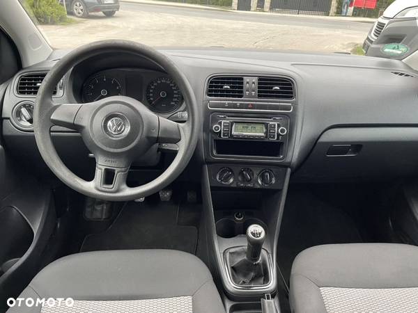 Volkswagen Polo 1.4 16V Comfortline - 11
