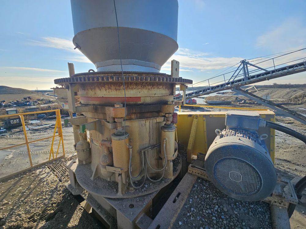Metso hp200 kruszarka stożkowa - stacjonarna  kruszarka stożkowa metso hp200 - w ciągłej eksploatacji 100% sprawna 2020