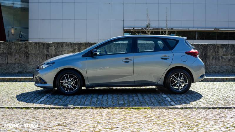 Toyota Auris 1.4 D-4D Comfort+Pack Techno - 2