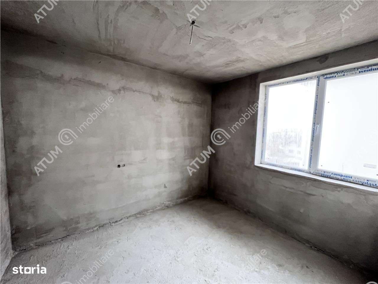 Casa Duplex cu 5 camere si teren de 255 mp situata in Cisnadie - Imagine principală: 4/20