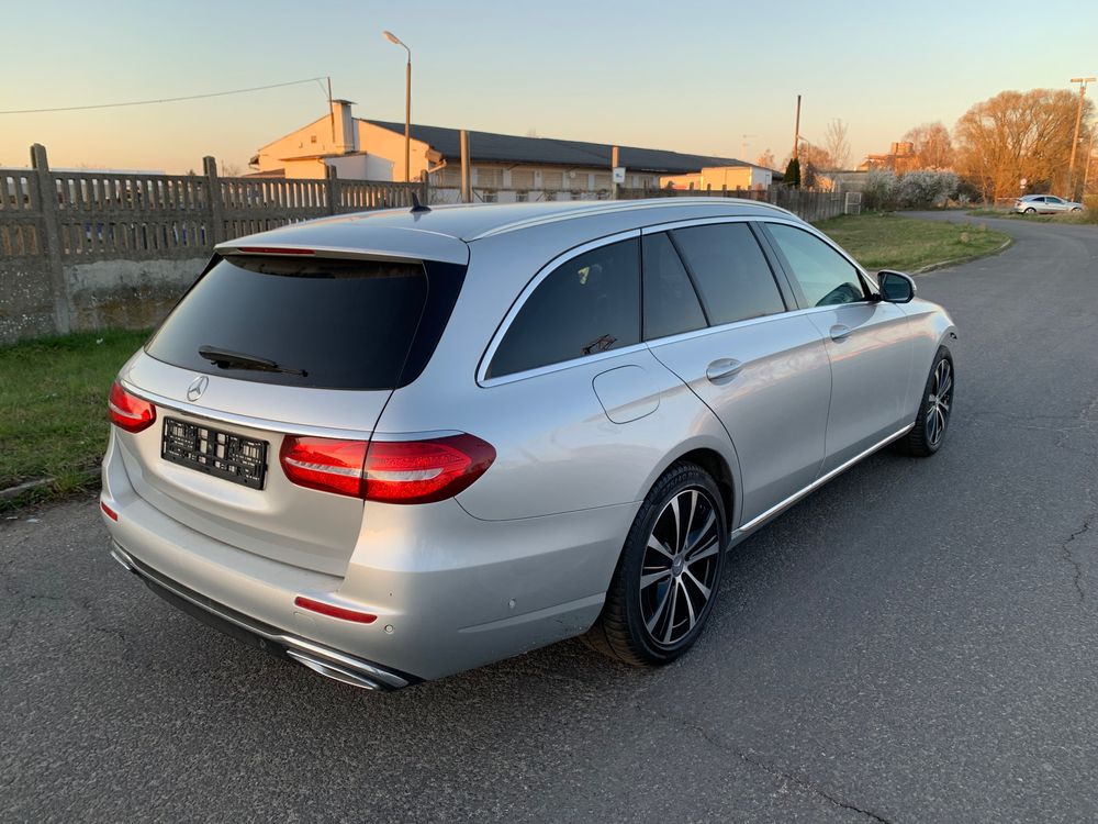 Mercedes-Benz E W213 220 d 4-Matic Avantgarde 2019