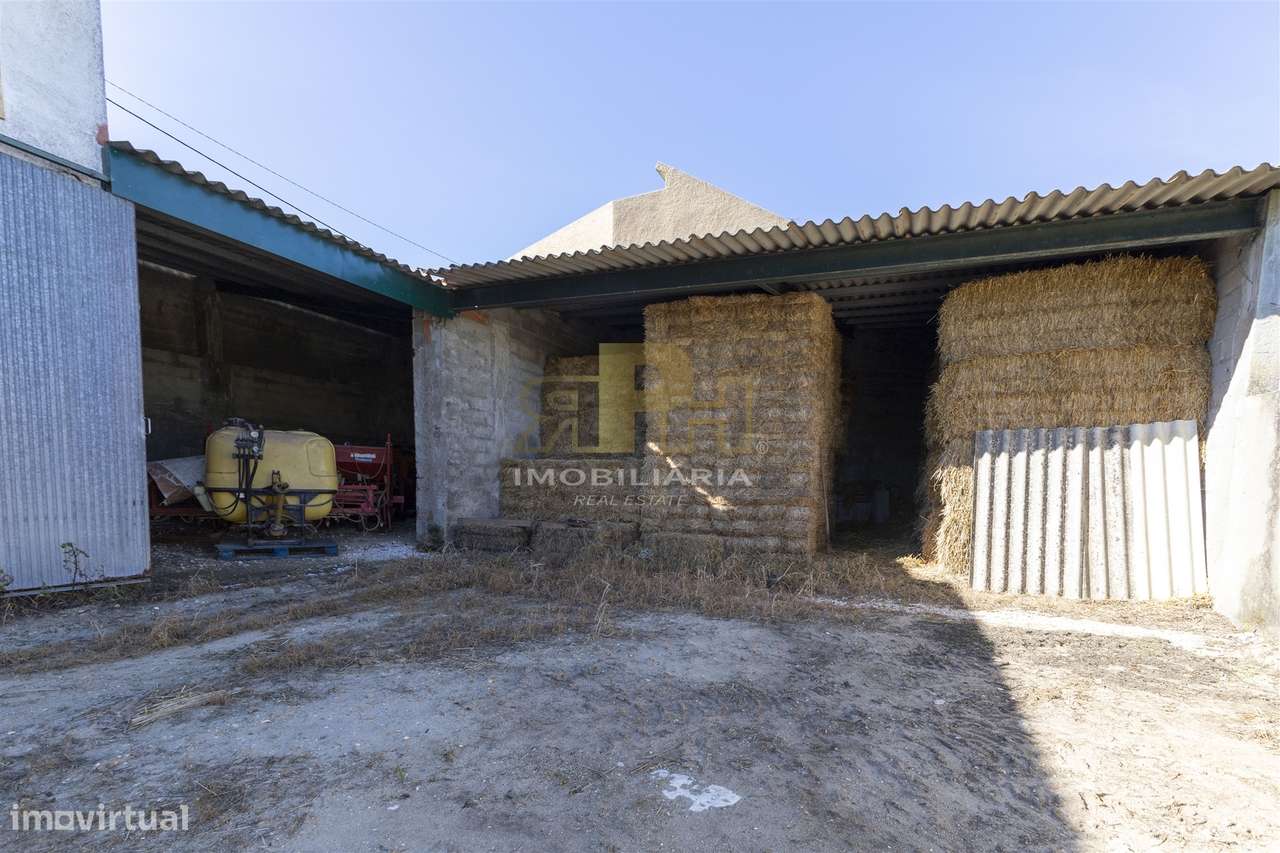 Moradia T2+1 Venda em São Vicente do Paul e Vale de Figueira,Santarém-25