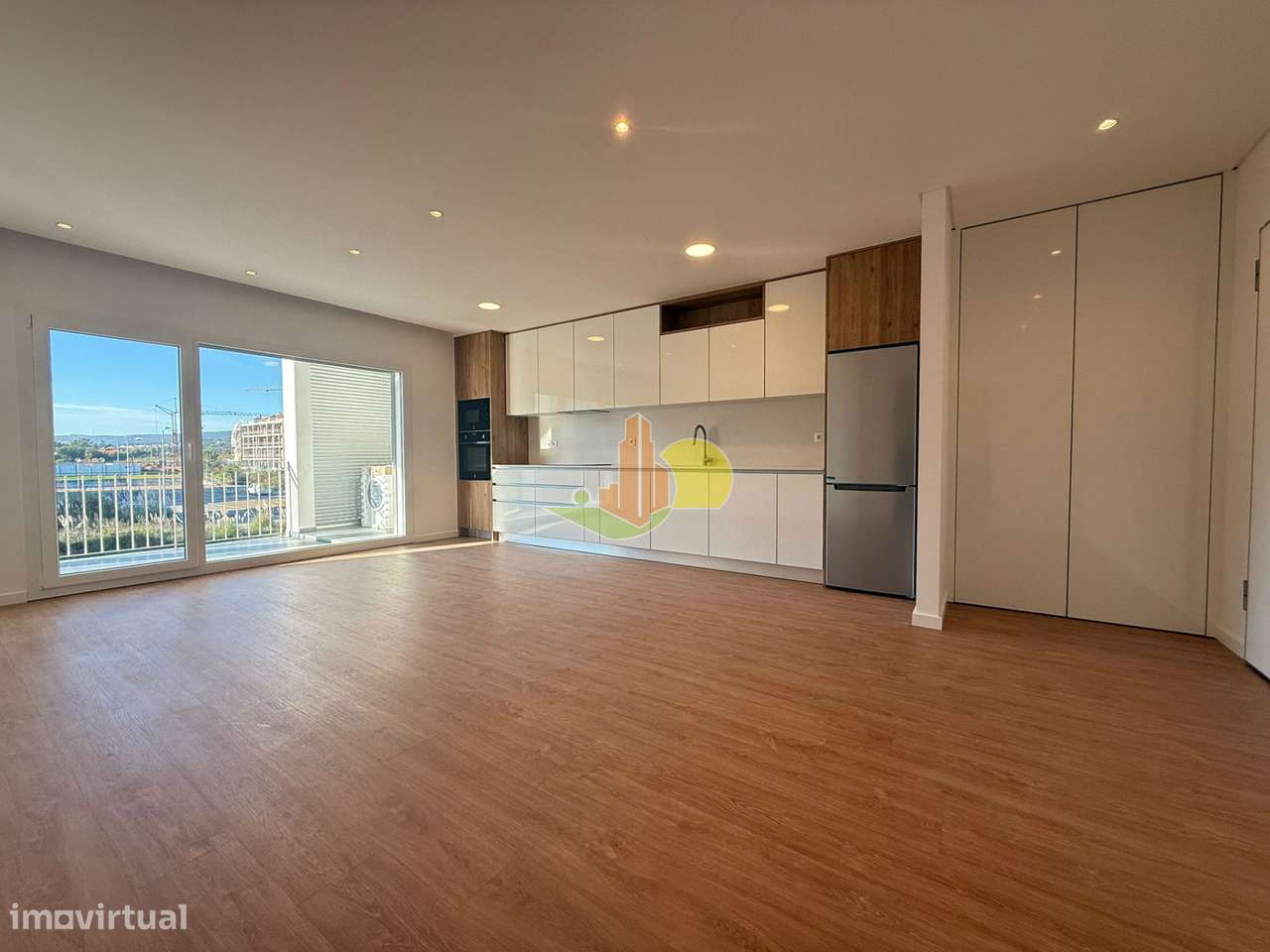 T2k com garagem - Grande imagem: 2/30