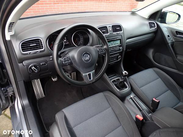 Volkswagen Golf VII 1.2 TSI BMT Trendline - 16