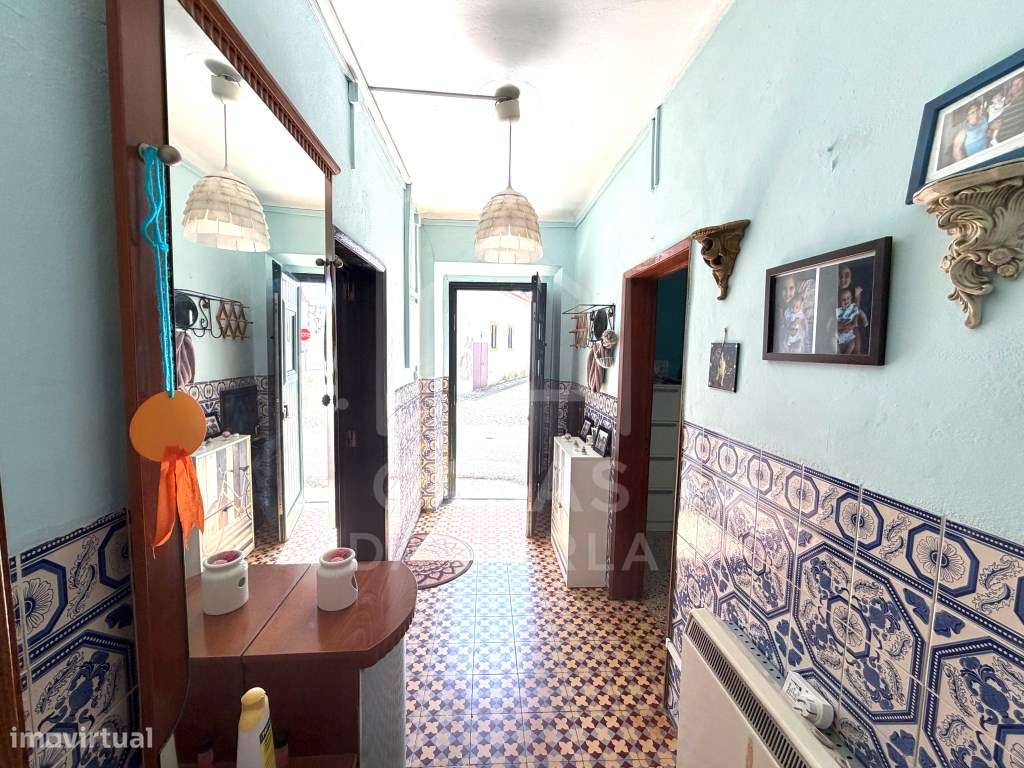 Moradia T4 com quintal e piscina em Vila Ruiva-7