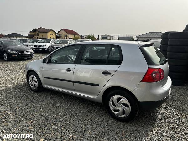 Volkswagen Golf 1.9 TDI Comfortline - 4