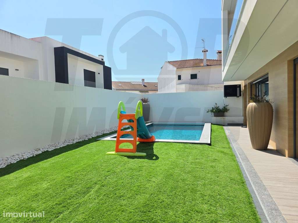 Moradia de Luxo V6 com Piscina, Terraço e Acabamentos de Alta Quali...-35