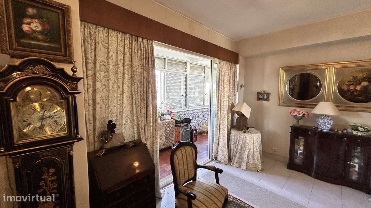 Apartamento T4 nos Olivais-10