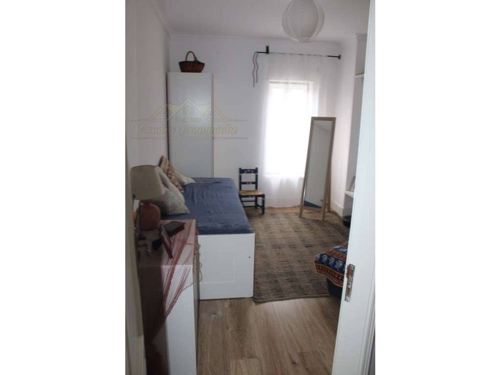 Apartamento T2 com garagem a 10min da praia-10