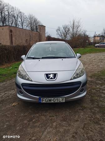 Peugeot 207 - 3