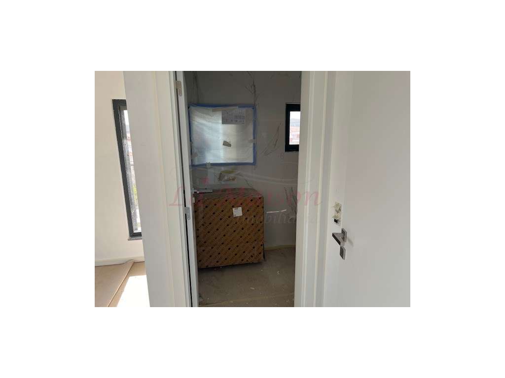 Condomínio privado de luxo V4 Duplex no Fanqueiro-23