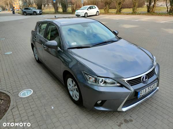 Lexus CT - 20