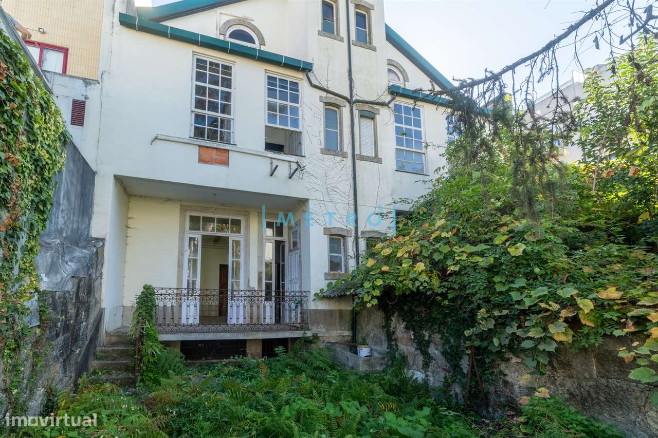 Moradia Devoluta T3 Venda em Cedofeita, Santo Ildefonso, Sé, Miragaia,-25