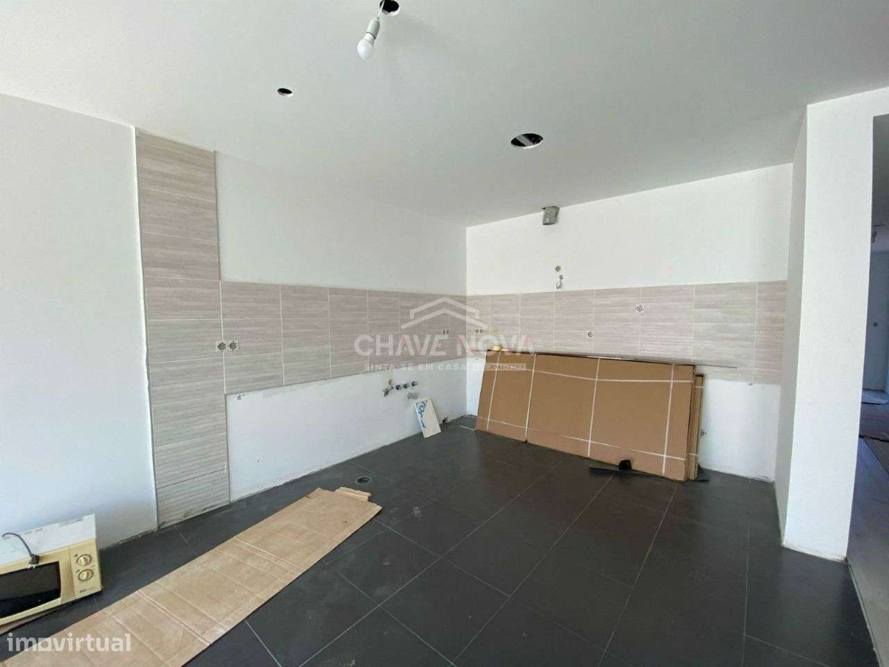 Moradia em banda 4 Quartos, para Venda por 375.000 € em Anadia-3