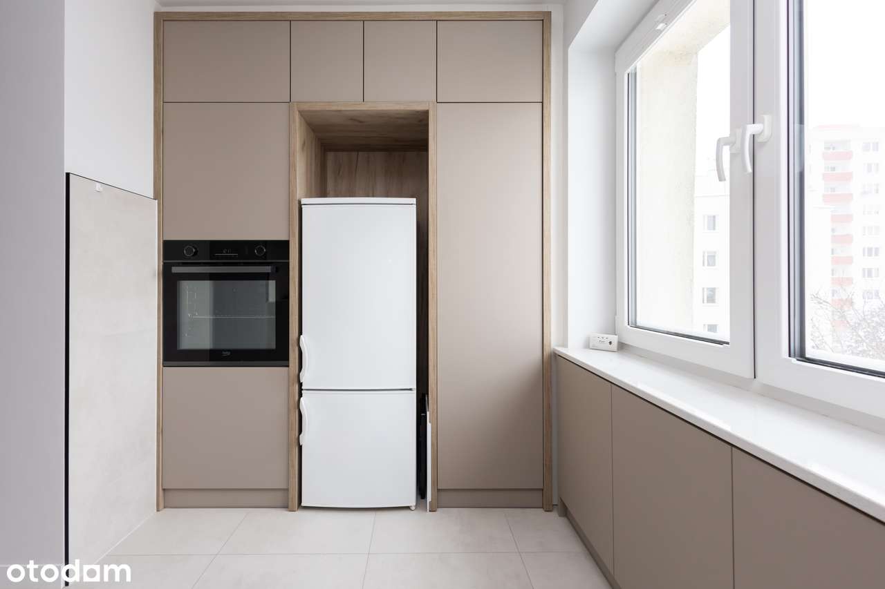 Dwa pokoje plus osobna kuchnia. Mieszkanie po generalnym remoncie.-2