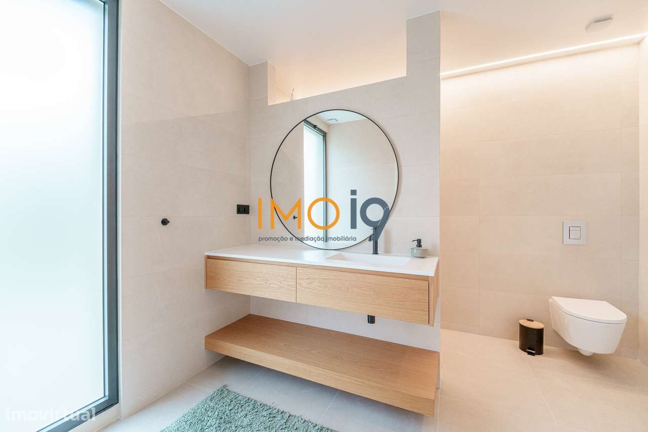 Moradia T4 com Vista Panorâmica em Fátima-29