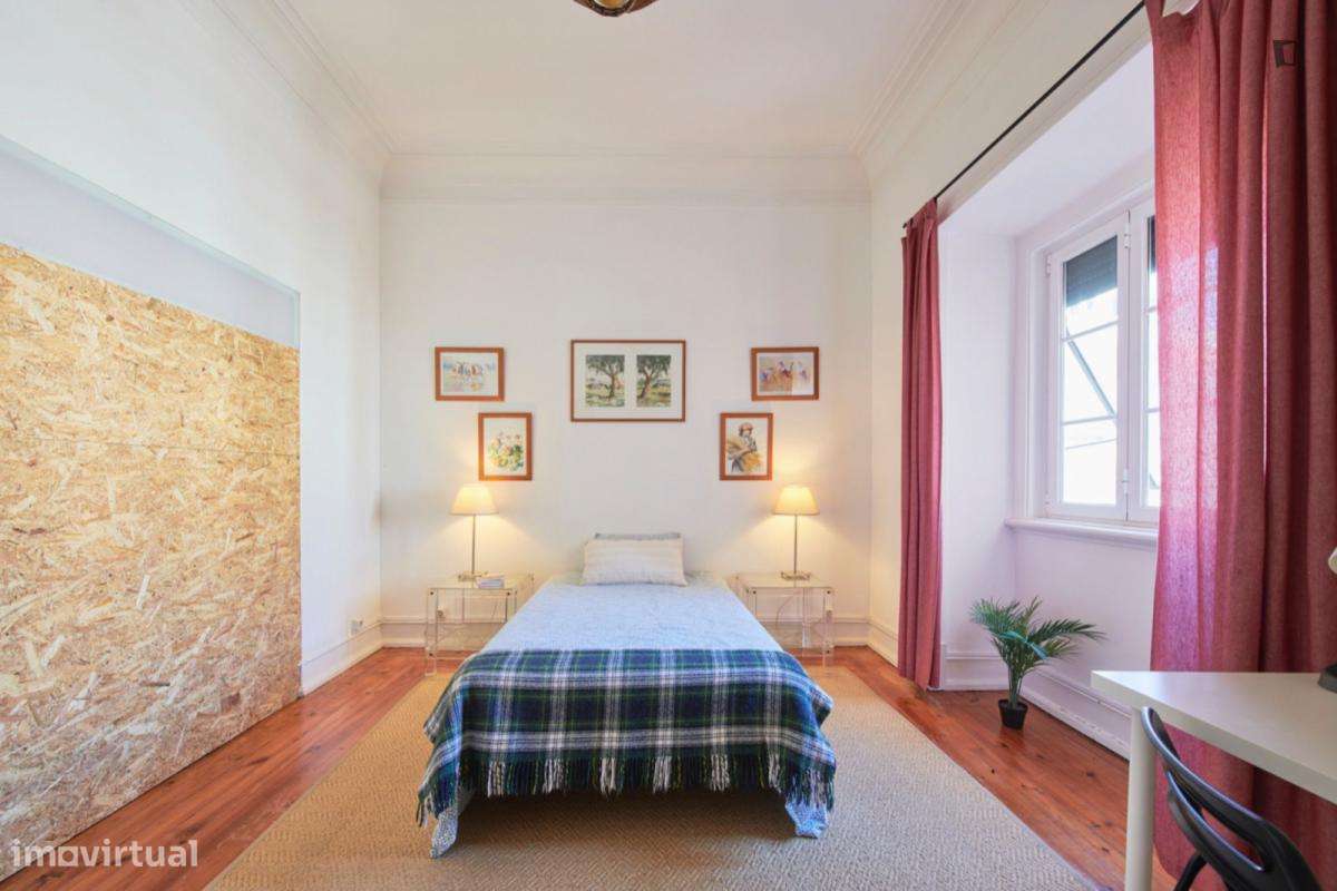 Quarto - localizado em Entrecampos Lisbon - Grande imagem: 3/7