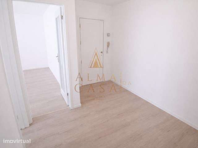 Apartamento T3 Remodelado - em Baguim do Monte-15