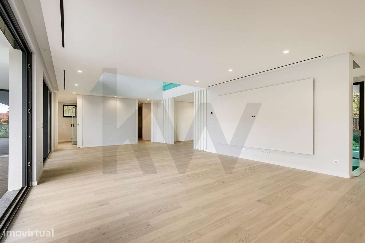 Moradia de arquitetura contemporânea em Cascais com 5 suites para vend-10