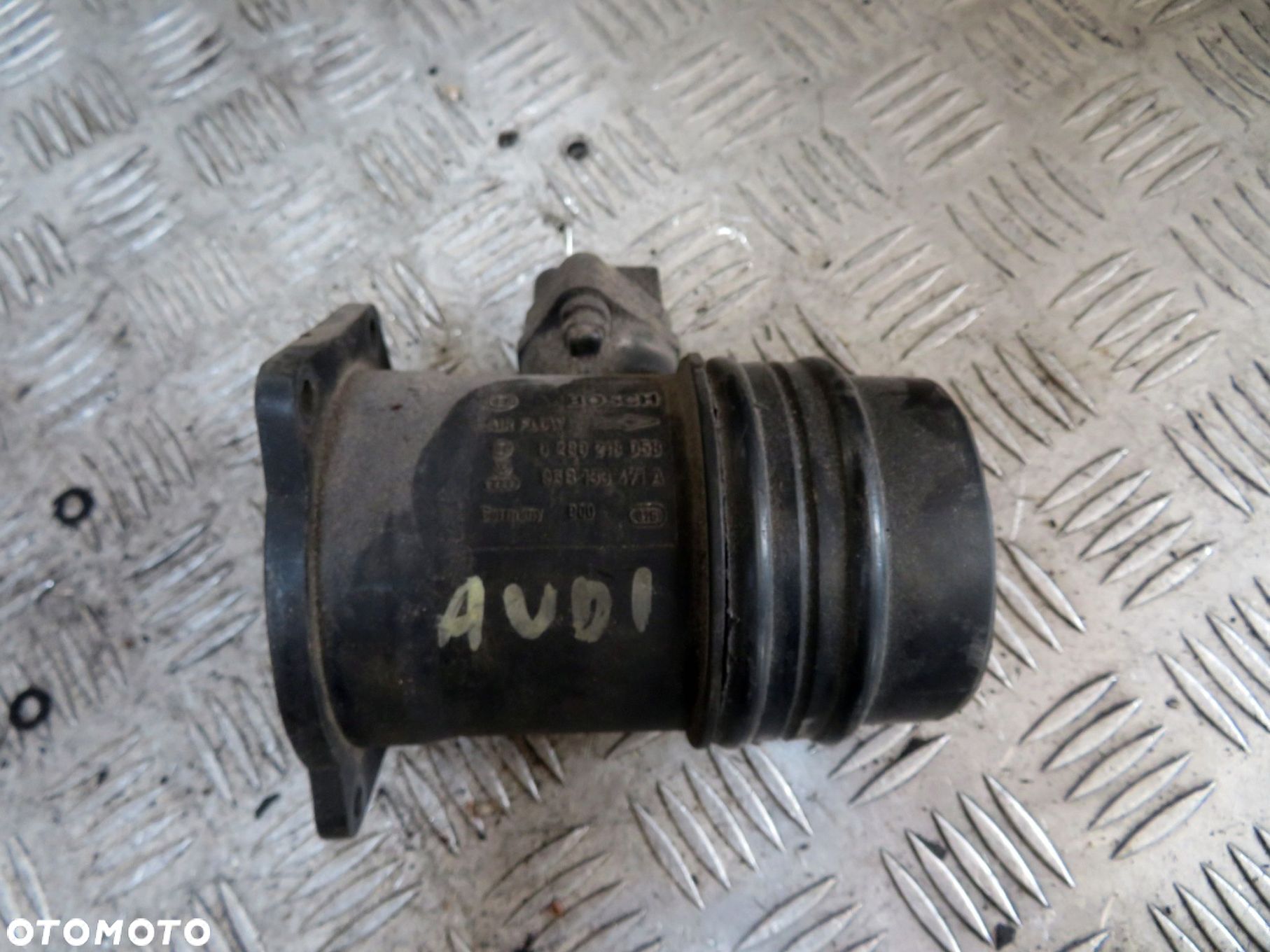 PRZEPŁYWOMIERZ A4 B7 2.0 FSI 20V 06B133471A 0280218058 AUDI 2004-2008 - 1