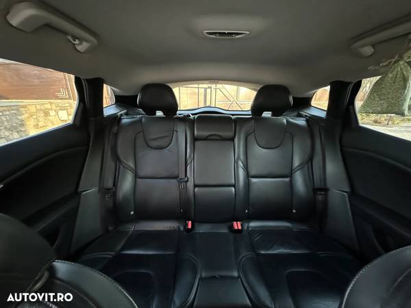 Volvo V40 D2 Basic - 6